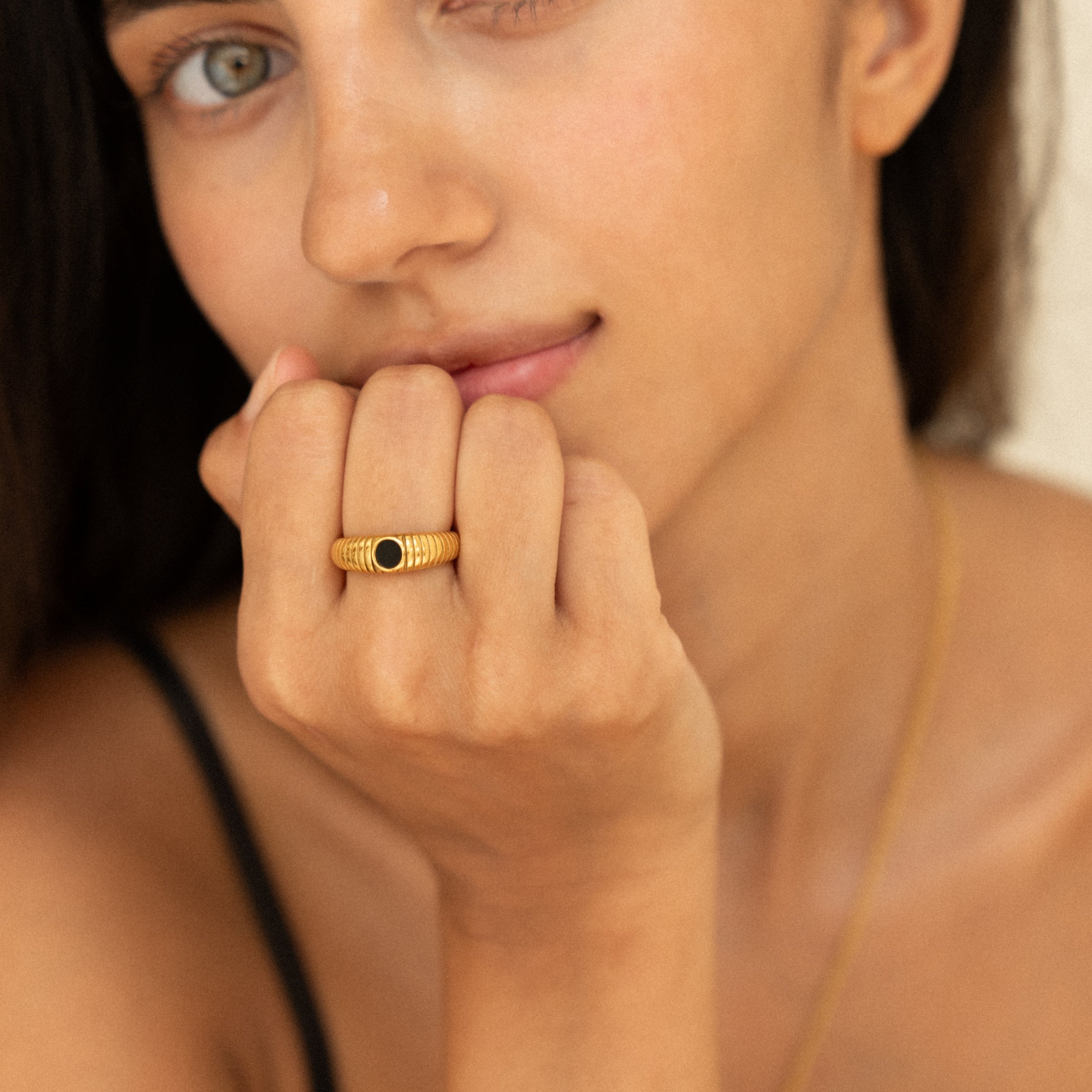 Minimal Onyx Ring