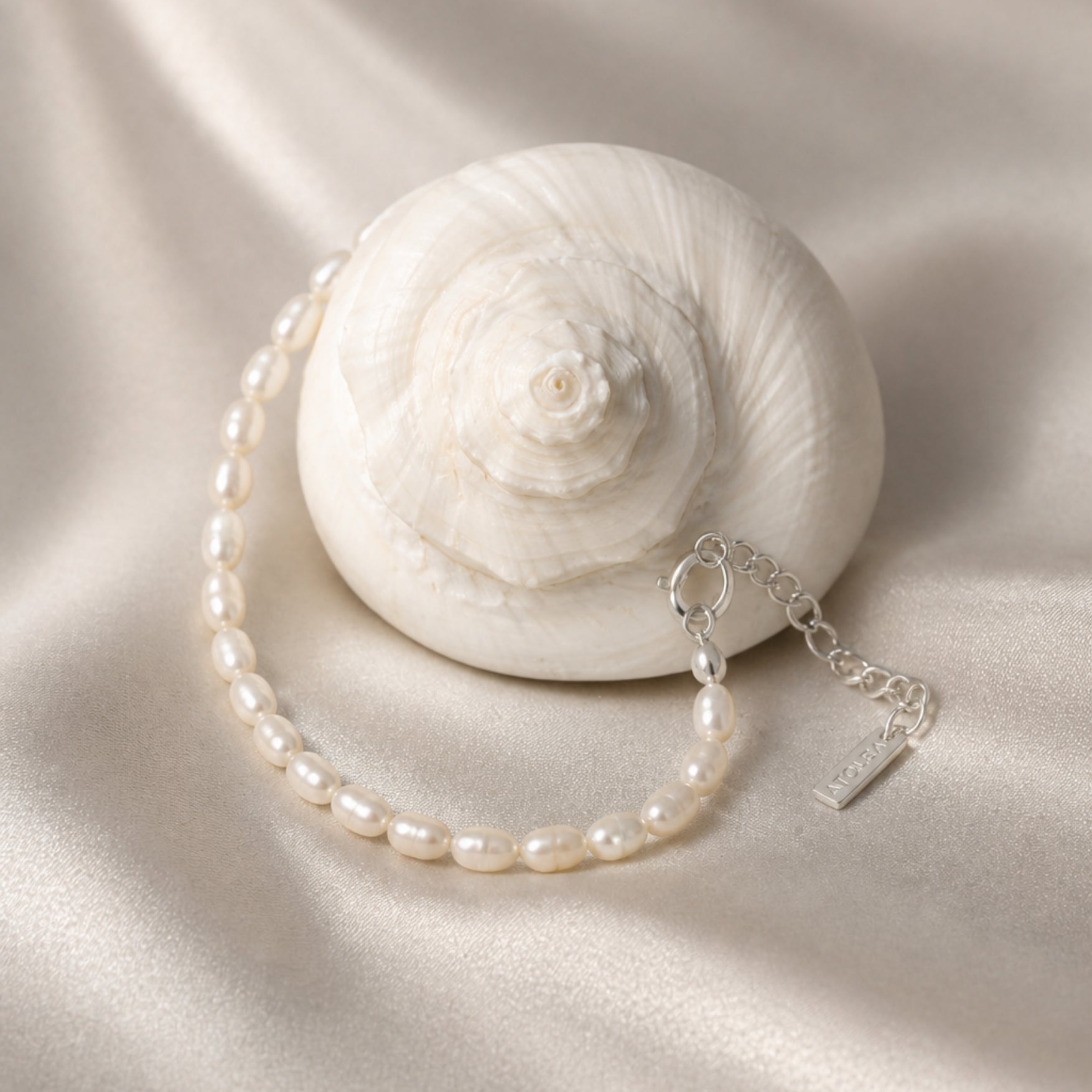 Silver Pearly Bracelet Summer